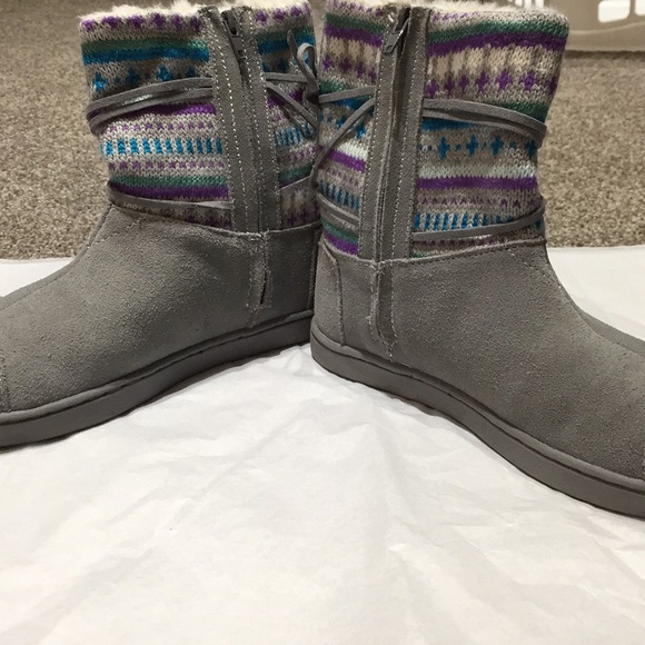 TOMS BOOTS - Picture 4 of 4